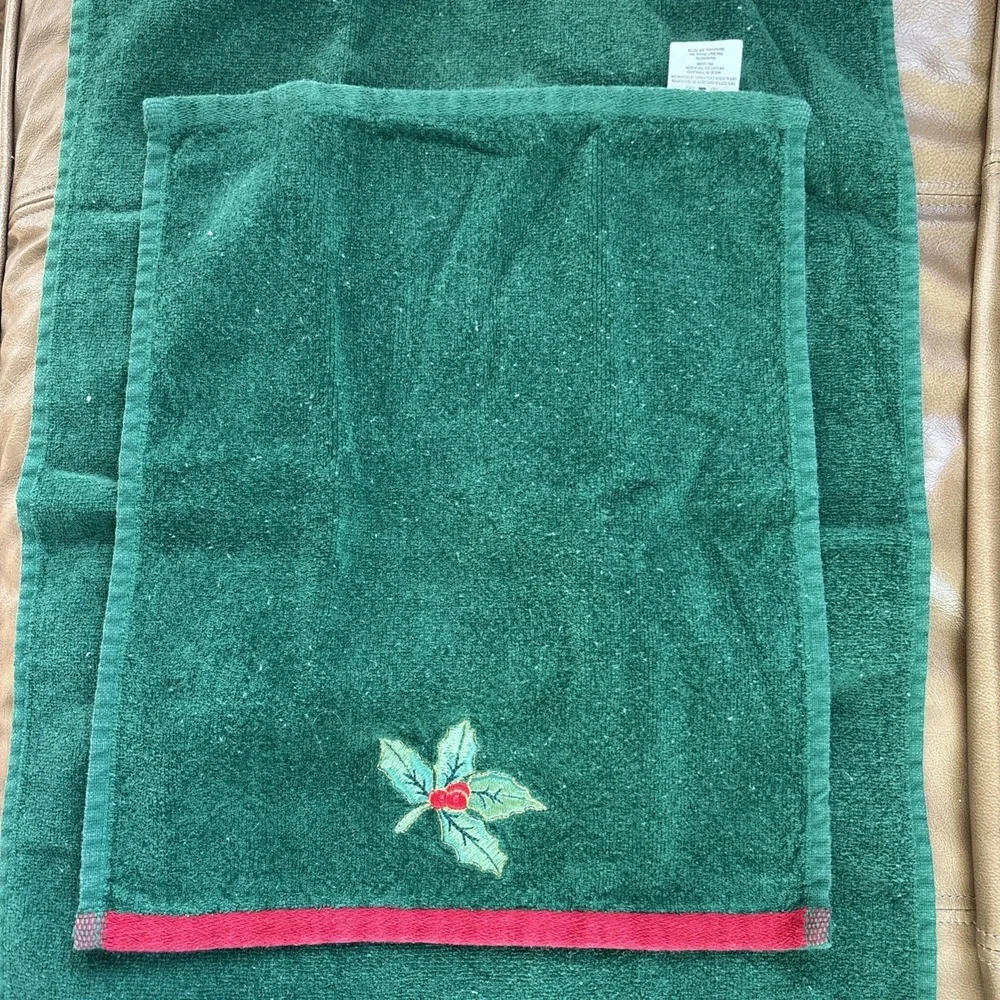 Christmas‎ Bath Fingertip Towel + Tea Towel Set Green Holly Berry  Walmart